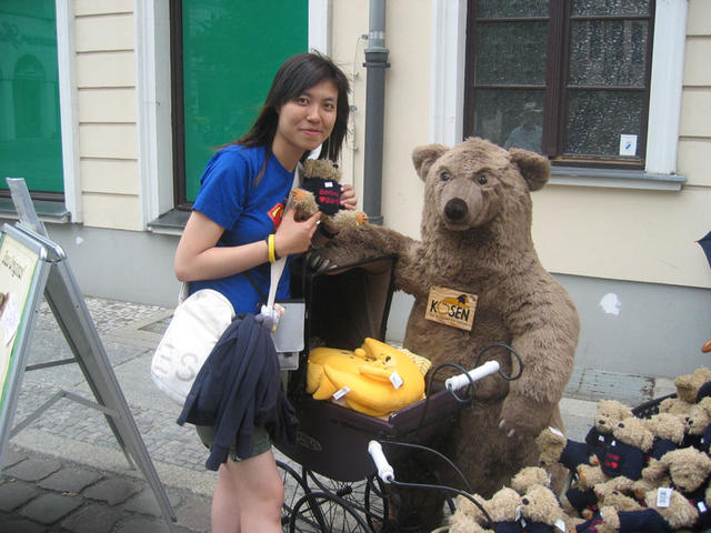 berlin最出名當然係bear bear la~ 