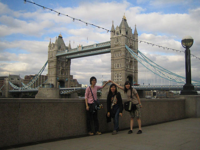 倫敦最有特式的tower bridge